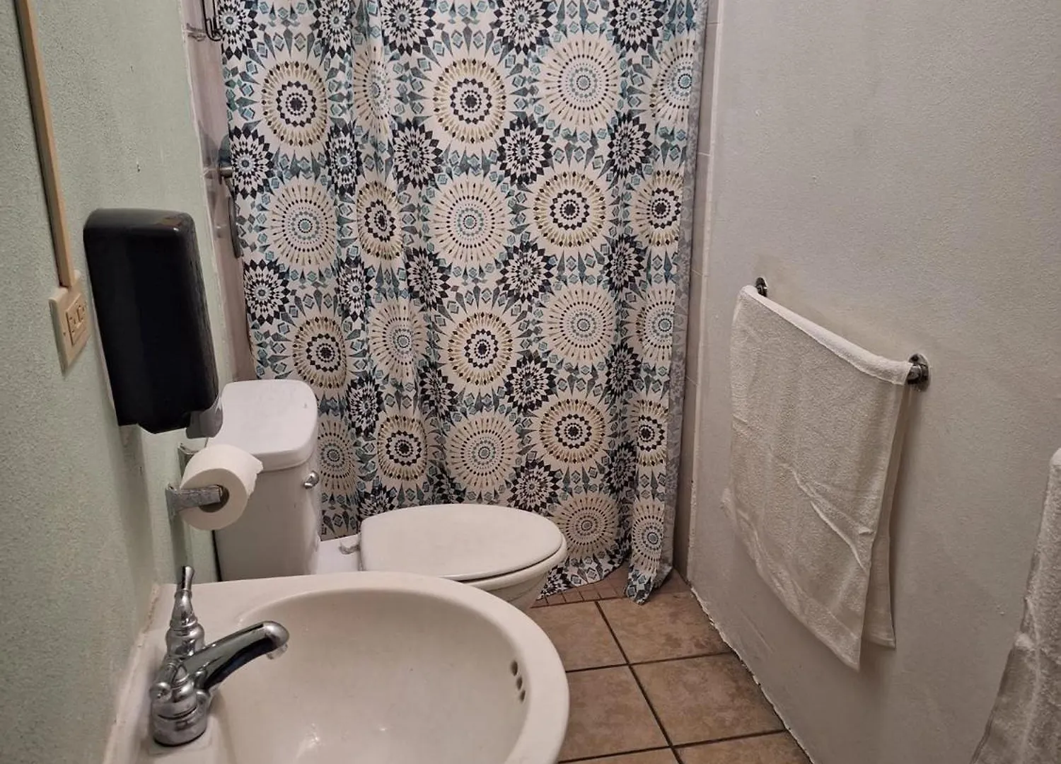 Humacao Guest House 3 B&B